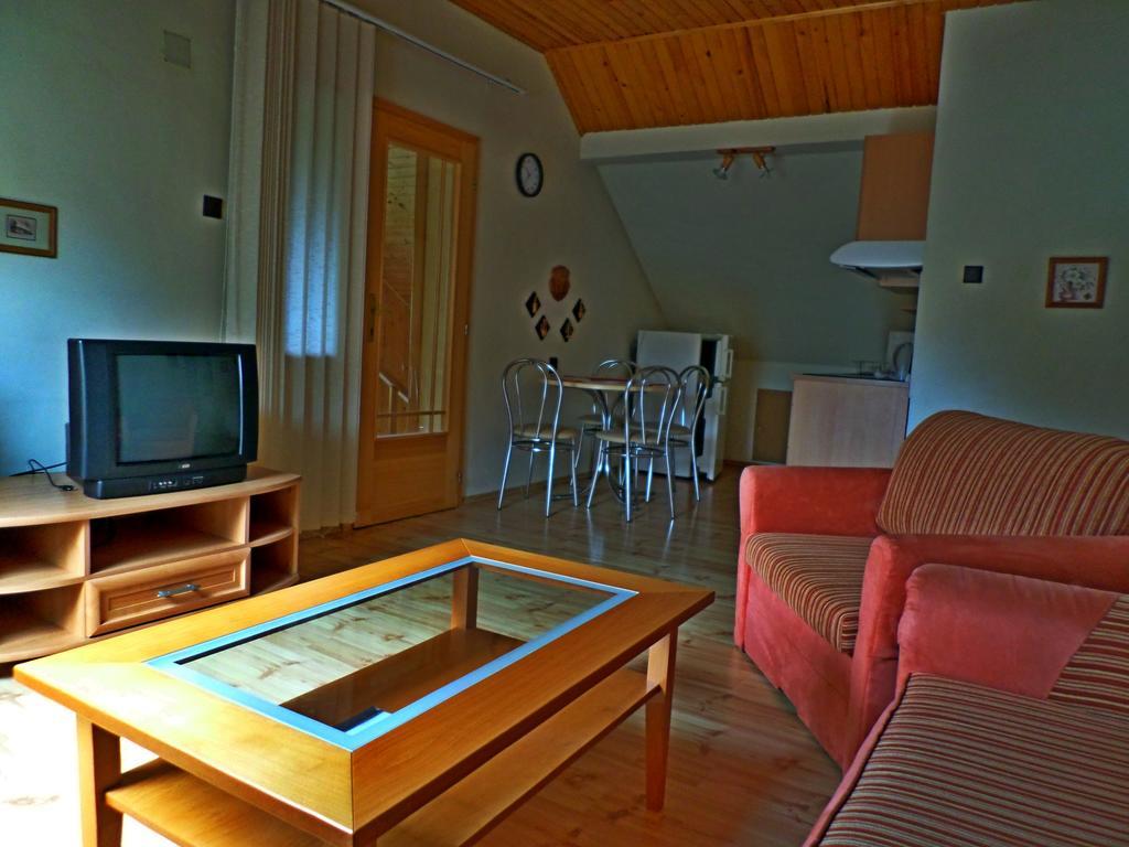 Apartmany Anna Bešeňová 部屋 写真