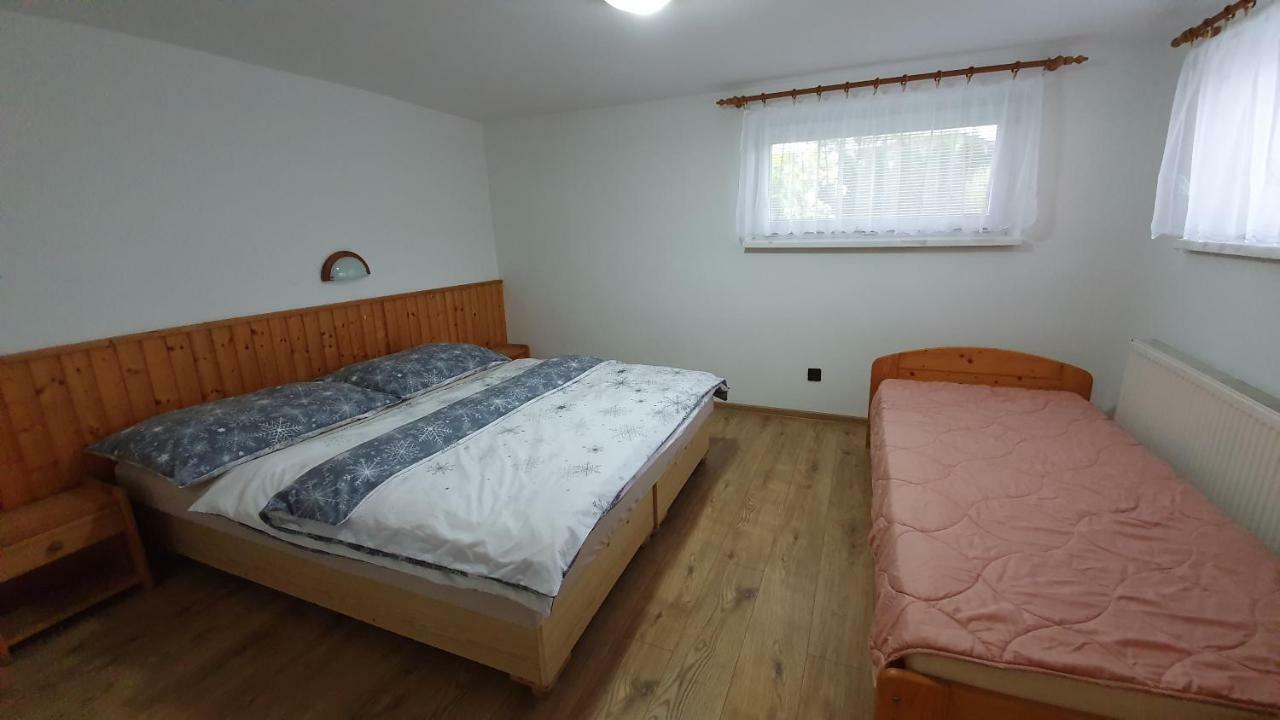 Apartmany Anna Bešeňová エクステリア 写真