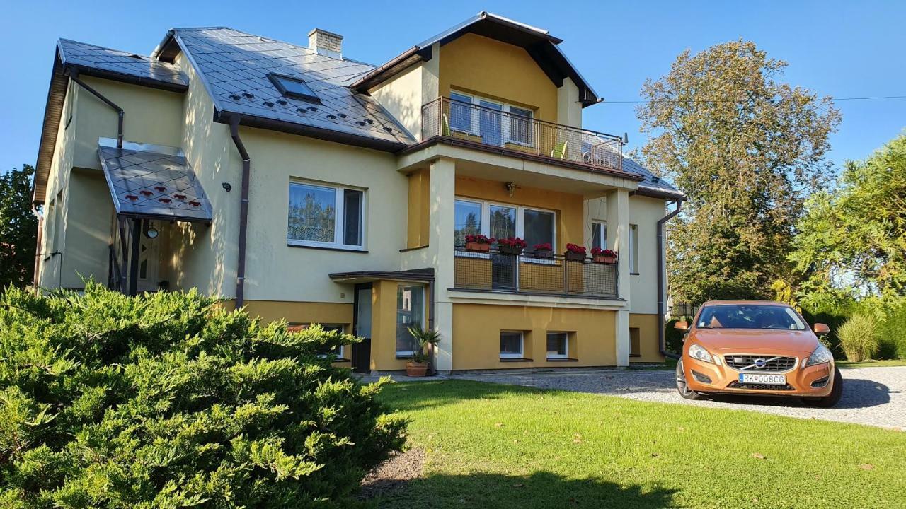 Apartmany Anna Bešeňová エクステリア 写真